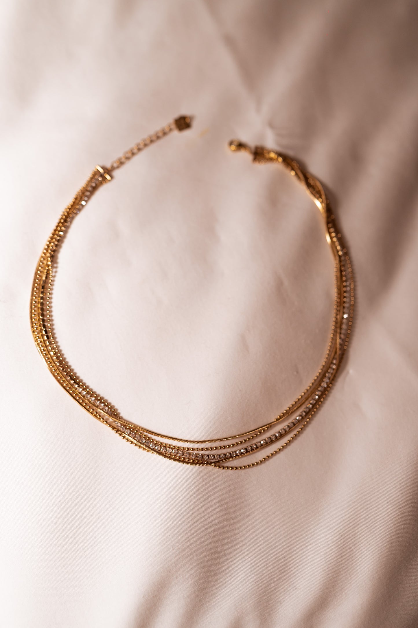 Shiny Golden Mellora Necklace