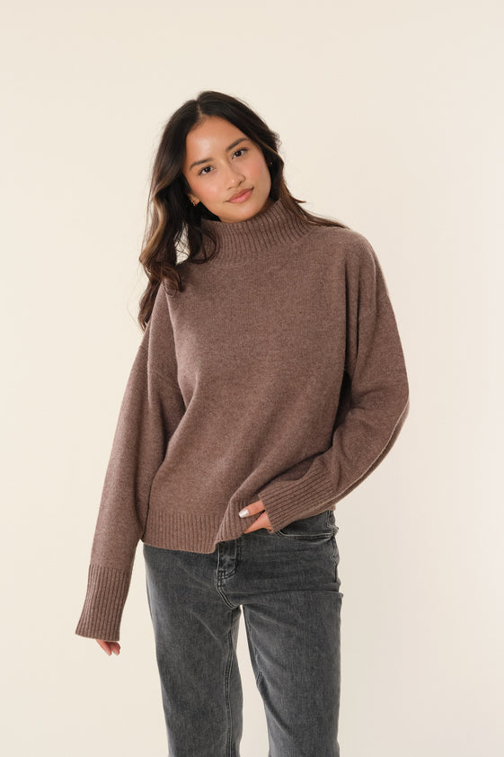 Chocolate Gawen Sweater