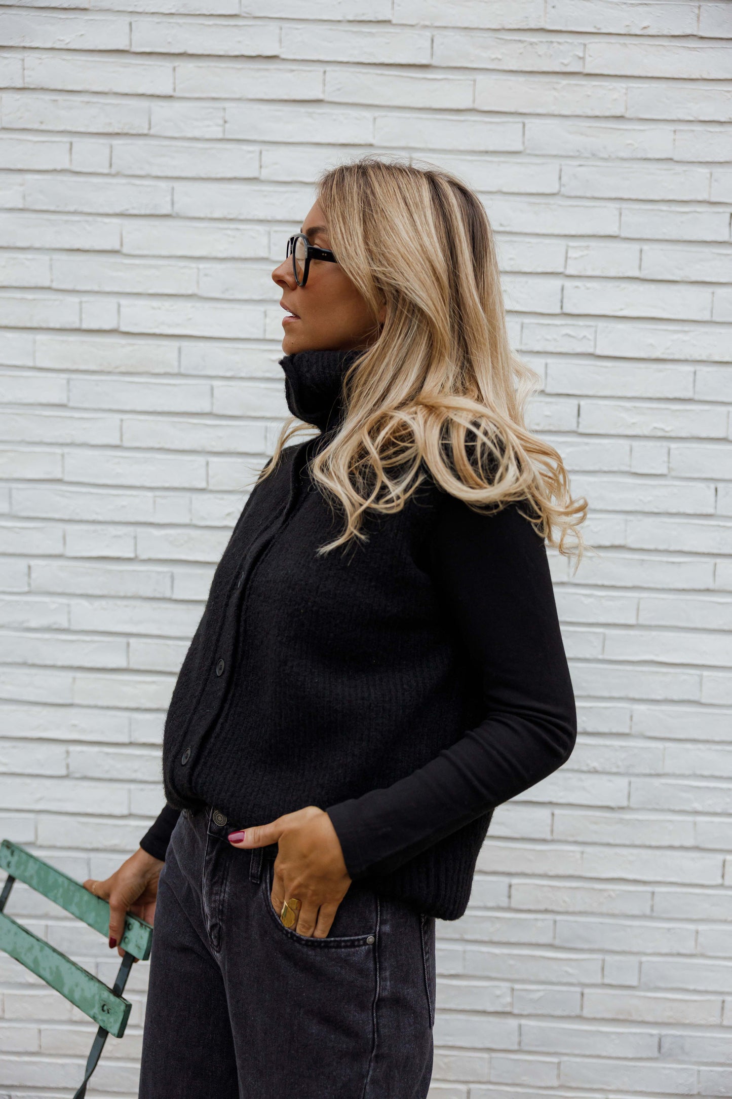 Black Dores Cardigan