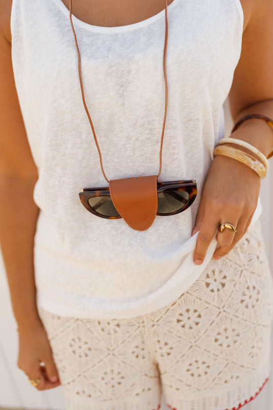 Camel Pavo Glasses Holder