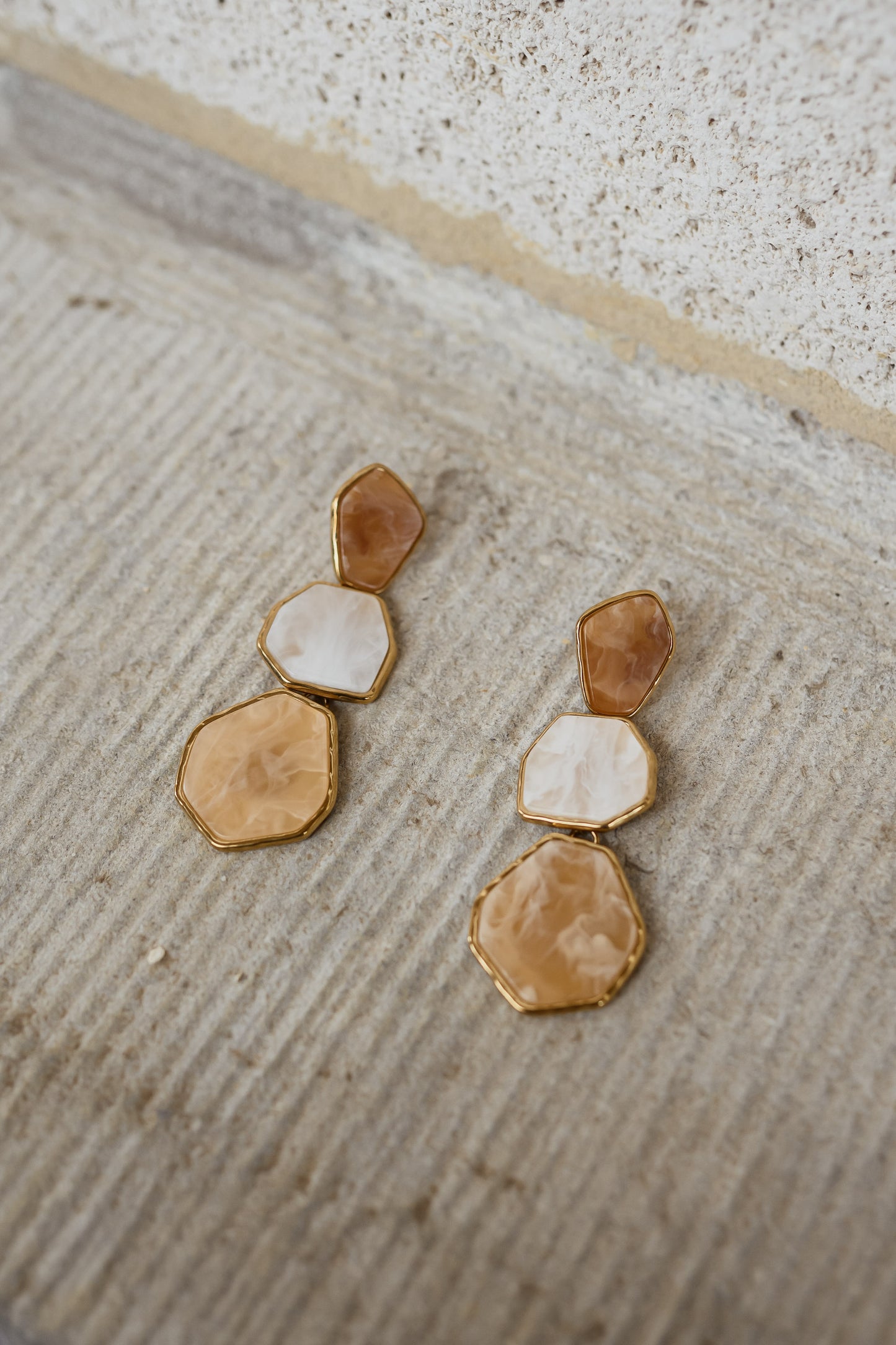 Gold and Beige Palo Earrings