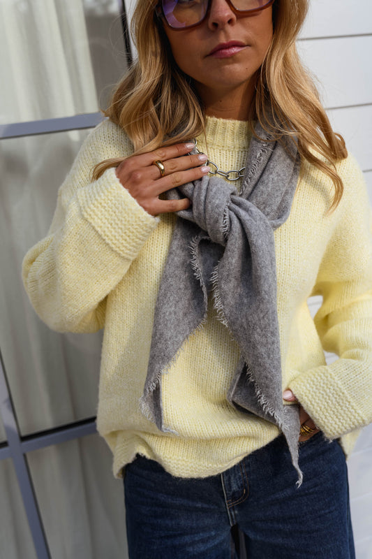 Grey Elvy Scarf