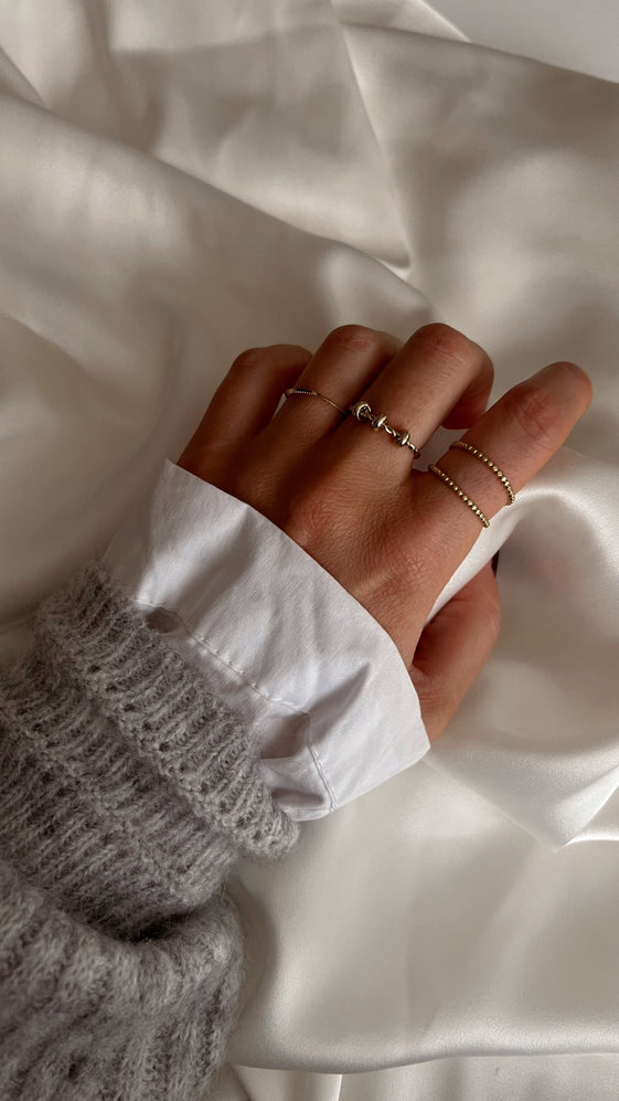 Golden Landy Ring - Easy Clothes North America